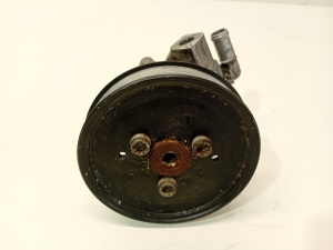 Pompe de direction assistée - 8k0145156j