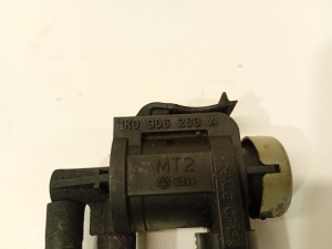 AUDI A4 B8 (2007–2016) Solenoid 1k0906283a - 3