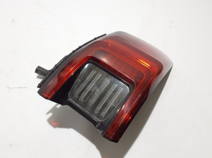 Polestar 2 II (2021–2026) Eckleuchte hinten 31108940 - 5