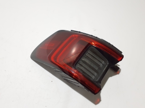 Polestar 2 II (2021–2026) Eckleuchte hinten 31108941 - 4