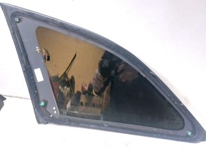 AUDI A4 B8 (2007–2016) Tagumise külgukse kolmnurkklaas 8K9845300 - 2