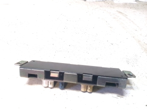 AUDI A4 B8 (2007–2016) Antenna amplifier 8K9035225K - 4