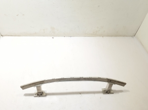 Priekšējā bampera sija - 31681549