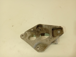   Engine bracket  - 2211685941501 