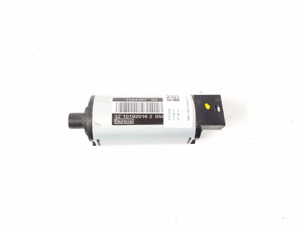 Porsche Panamera 971 (2016–2026) Front seat motor Porsche Panamera 971 (2016–2026) Front seat motor