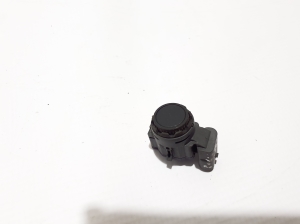 products.products.PDC-Sensor vorne - 31680784