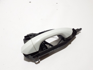 AUDI Q8 (2018–2026) Rear side door exterior handle and its parts - 2