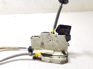 AUDI Q8 (2018–2026) Rear side door lock 4K0839015S - 3