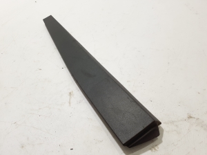 Polestar 2 II (2021–2026) Tagumise küljeukse liist 31672659 - 3