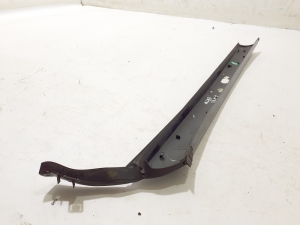 Polestar 2 II (2021–2026) Windshield pillar outer molding 31672586 - 2