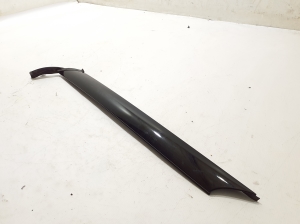 Polestar 2 II (2021–2026) Windshield pillar outer molding 31672586 - 5