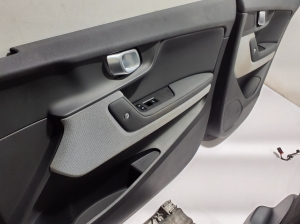 Polestar 2 II (2021–2026) Salons un tā detaļas - 7