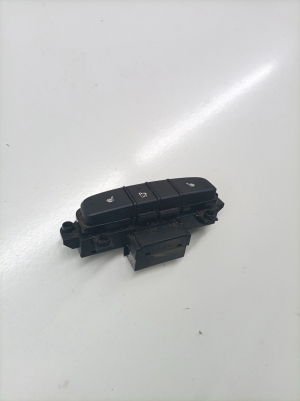Hyundai Santa Fe (2012–2018) Sēdekļa apsildes slēdzis 933102W960 - 5