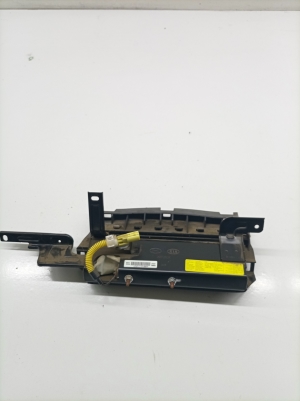 Hyundai Santa Fe (2012–2018) Ceļgalu drošības spilvens 569702W100 - 5