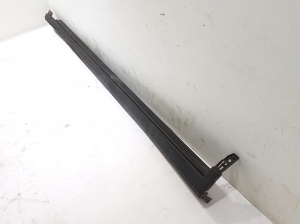 Polestar 2 II (2021–2026) Karbi välimine ilupaneel 31672589 - 3