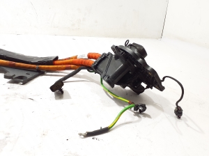 Polestar 2 II (2021–2026) Battery charging port 32340934 - 3