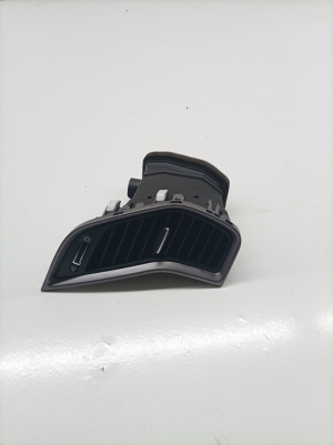   Salona paneļa ventilācijas restes  - 974102W000 