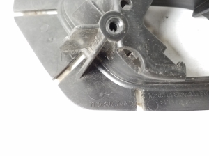 Porsche Cayenne (2010–2017) Halter Scheinwerferwaschdüse 7P5807755D - 3