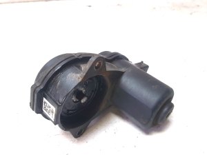 AUDI A4 B8 (2007–2016) Tagumise pidurisadula mootor 32335478 - 5