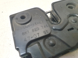 AUDI A4 B8 (2007–2016) Kapoti lukk 8K1823746 - 4