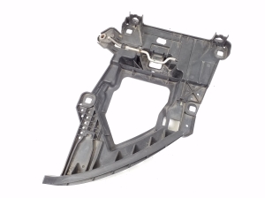Porsche Cayenne (2010–2017) Esitule kinnitus 7P5941045B - 2