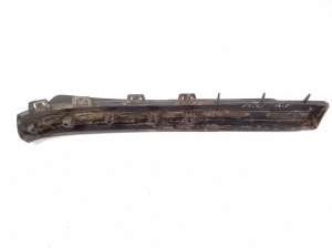 Porsche Cayenne (2010–2017) Mud flap 7P5853887E - 4