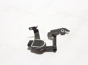 Polestar 2 II (2021–2026) Andur tagumisel rummul 32233077 - 4