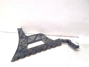 AUDI A4 B8 (2007–2016) Tagakaitseraua kinnitus 8K9807453 - 4