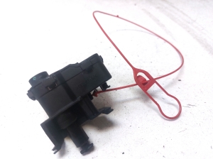 AUDI A4 B8 (2007–2016) Verschluss des Tankdeckels 8K0862153C - 2