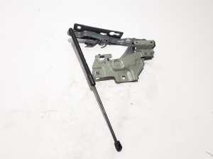 Polestar 2 II (2021–2026) Kapoti hing 31108730 - 2