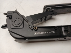 Mercedes Benz S-Class 221 (2005–2013) Gaasipedaal A2203000304 - 5