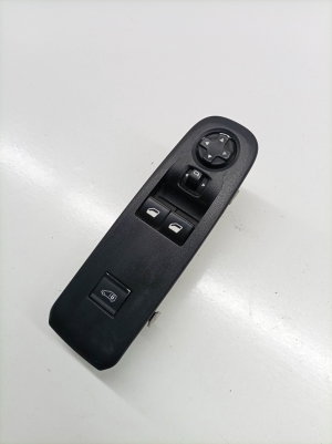 Opel Combo E (2018–2026) Front door glass switch 98167922ZD - 5