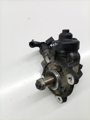 Volkswagen Sharan (2010–2026) Kütusepump 03L130755AF - 2