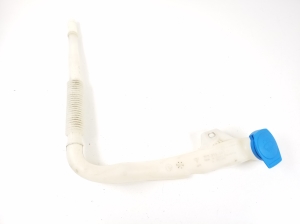   Other part of windshield washer reservoir  - 7P5955462D 