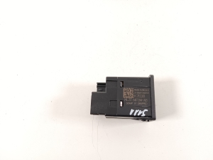   USB port  - ML3T14F014AB 