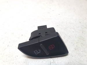 Door lock/unlock switch - 