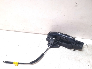Esiukse väline ukselink - 8T0837836A
