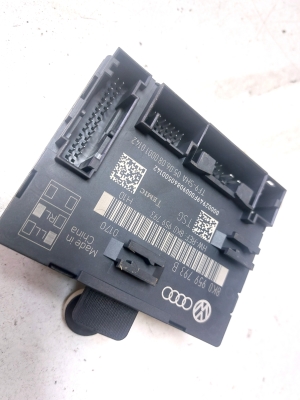 AUDI A4 B8 (2007–2016) Front door control unit 8K0959793B - 2
