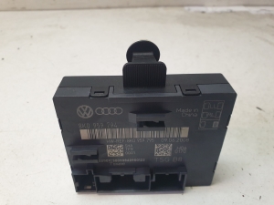 AUDI A4 B8 (2007–2016) Rear side door control unit 8K0959794 - 3