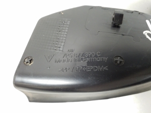 Porsche Cayenne (2010–2017) Sonstiges Teil unter der Motorhaube 7P5877390C - 2