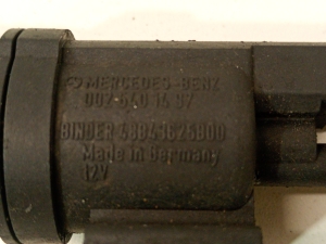 Mercedes Benz C-Class 204 (2007–2014) Solenoid 0025401497 - 4