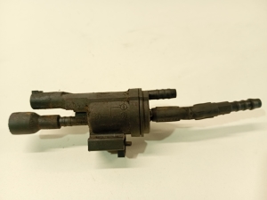 Mercedes Benz C-Class 204 (2007–2014) Solenoid 0025401497 - 3