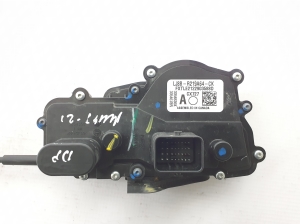 Ford Mustang Mach-E Mach-E (2020–2026) Esiukse lukk LJ8BR219A64CK - 2