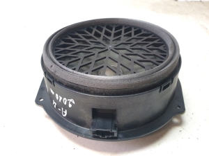 AUDI A4 B8 (2007–2016) Tagumise külgukse kõlar A0176301 - 2