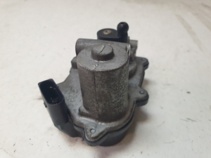 AUDI A4 B8 (2007–2016) Saugrohrklappen-Stellmotor 03L129086 - 3
