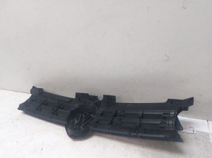 Volkswagen Golf IV (1997–2003) Front grille 1J0853655G - 3
