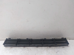 Volkswagen Golf IV (1997–2003) Front bumper lower grille 1J0853677D - 2