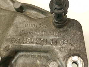 Mercedes Benz C-Class 204 (2007–2014) Generaatori kinnitus A6512011109 - 2