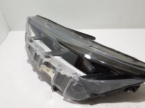 Ford Mustang Mach-E Mach-E (2020–2026) Esituli LJ8B13E015EE - 8