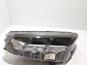Ford Mustang Mach-E Mach-E (2020–2026) Esituli LJ8B13E015EE - 6